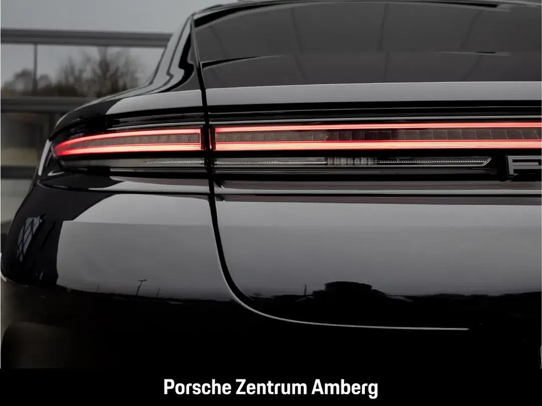 Porsche Panamera - Thumbnail 11