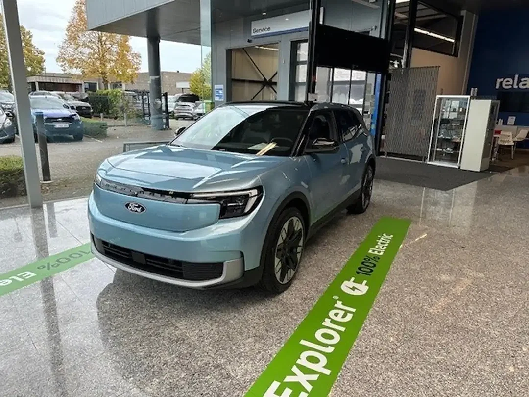 Ford Explorer - Afbeelding 1