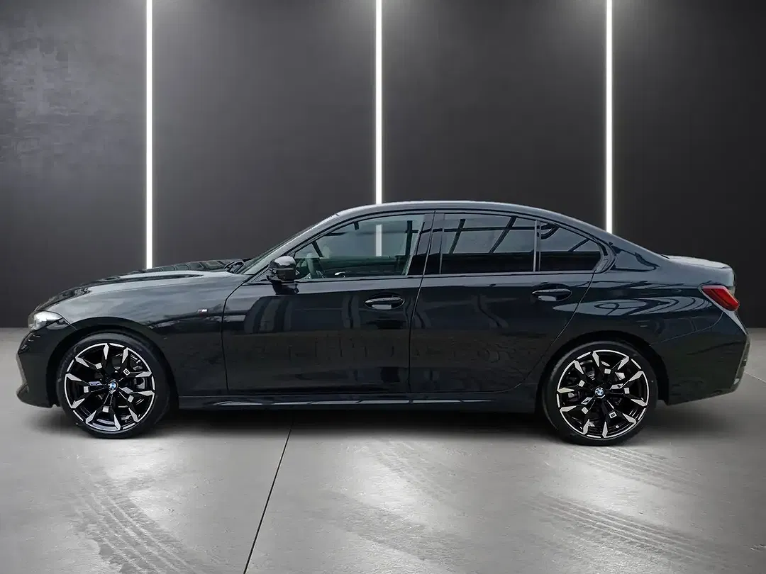 BMW 320 - Thumbnail 7