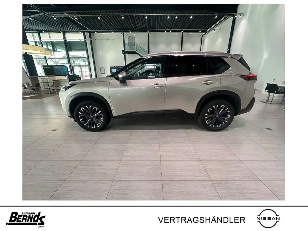 Nissan X-Trail - Thumbnail 2