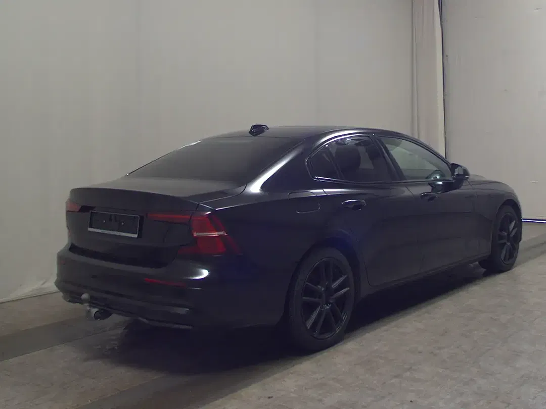 Volvo S60 - Thumbnail 3