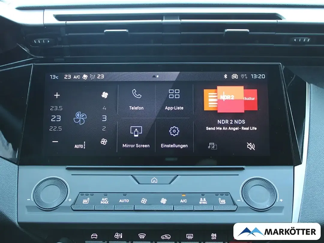 Peugeot 308 - Thumbnail 11
