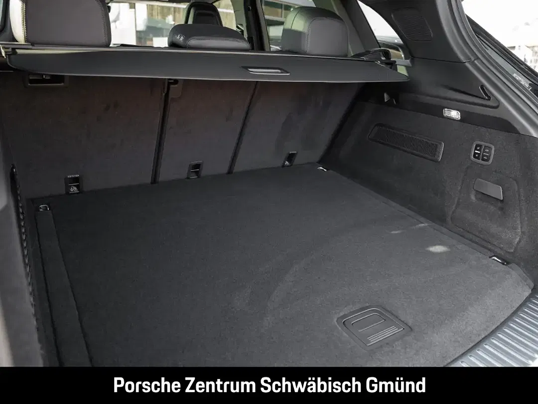 Porsche Cayenne - Thumbnail 15