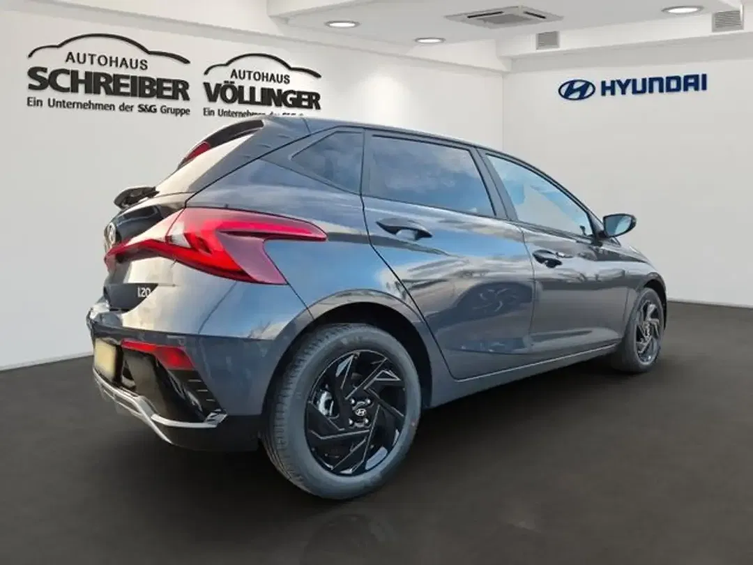 Hyundai i20 - Thumbnail 3