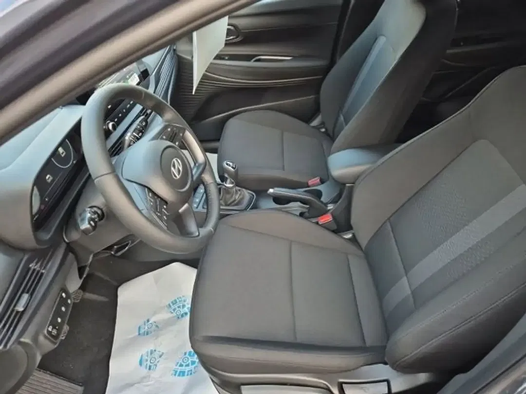 Hyundai i20 - Thumbnail 9