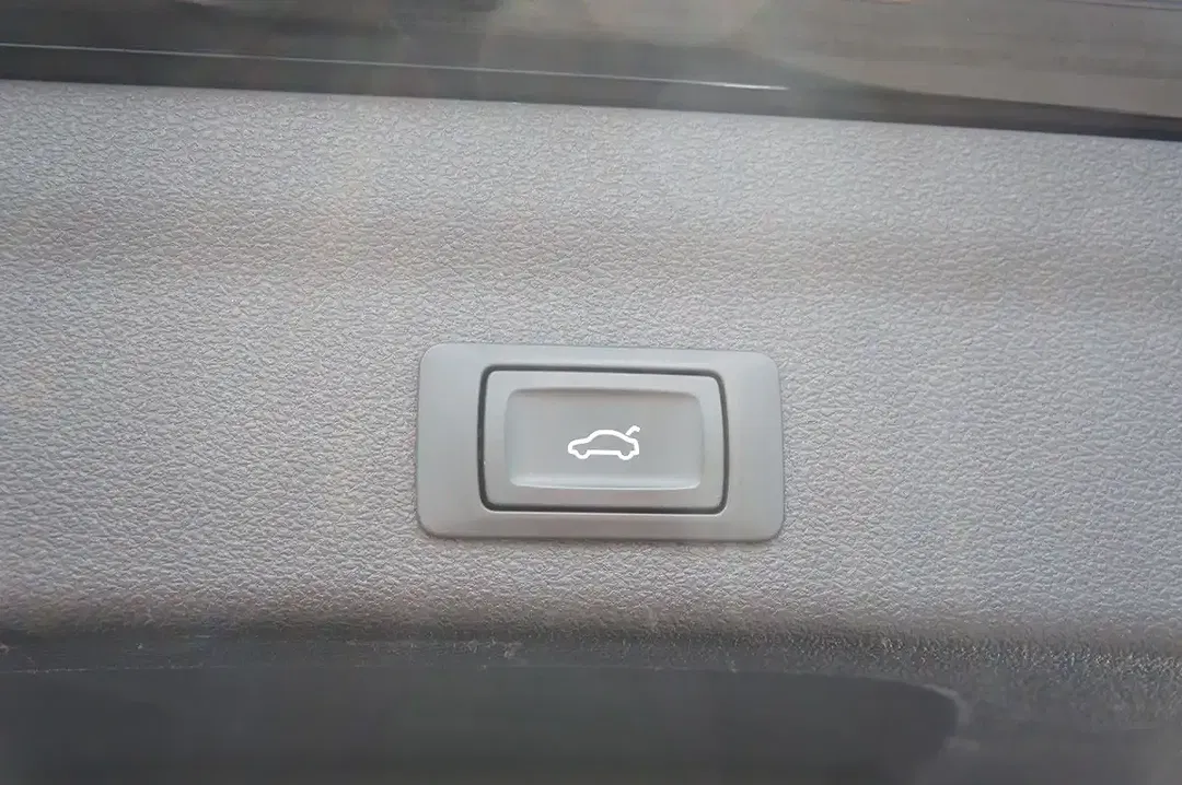 Audi A6 - Thumbnail 8