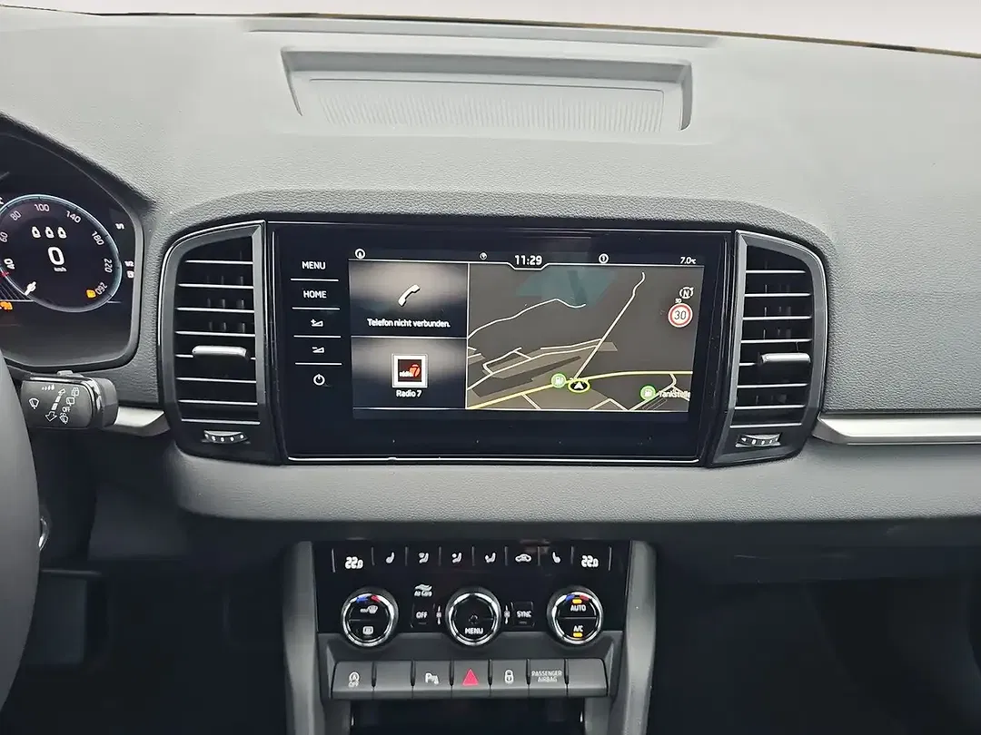 Skoda Karoq - Thumbnail 13