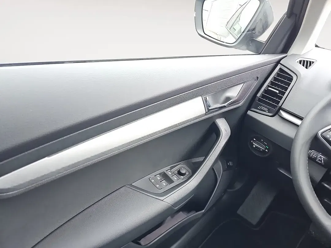 Skoda Karoq - Thumbnail 14