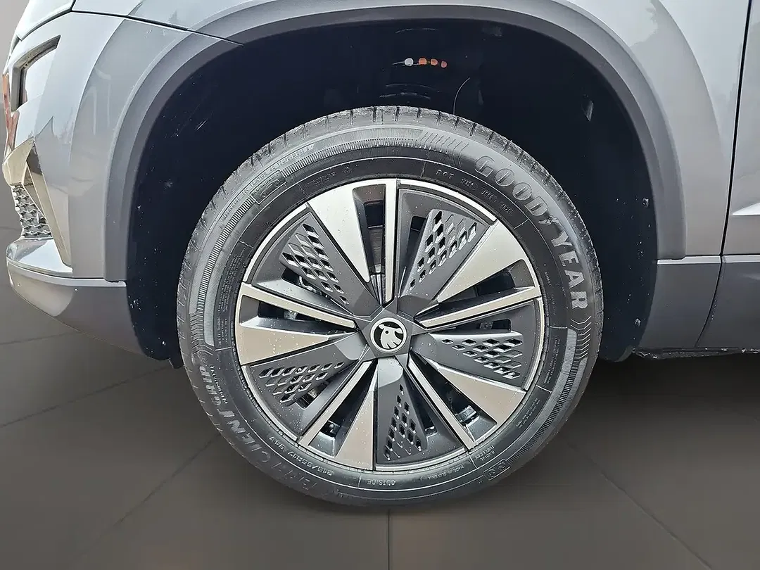 Skoda Karoq - Thumbnail 6