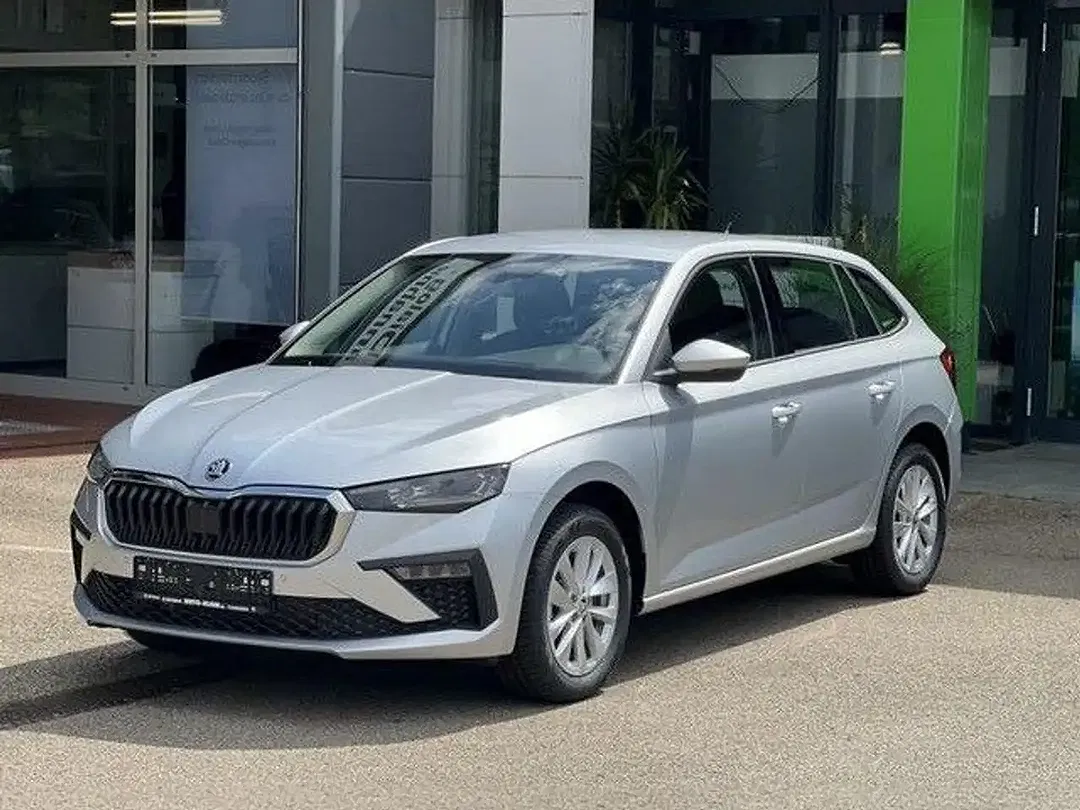 Skoda Scala - Thumbnail 1