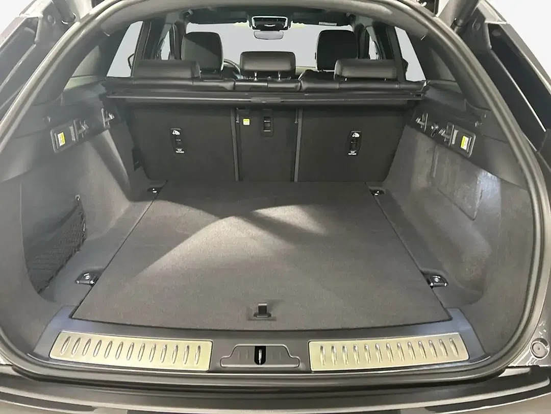 Land Rover Range Rover Velar - Thumbnail 11