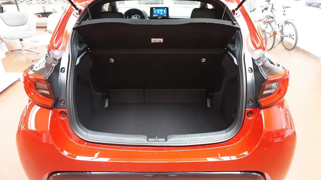 Mazda 2 - Thumbnail 10