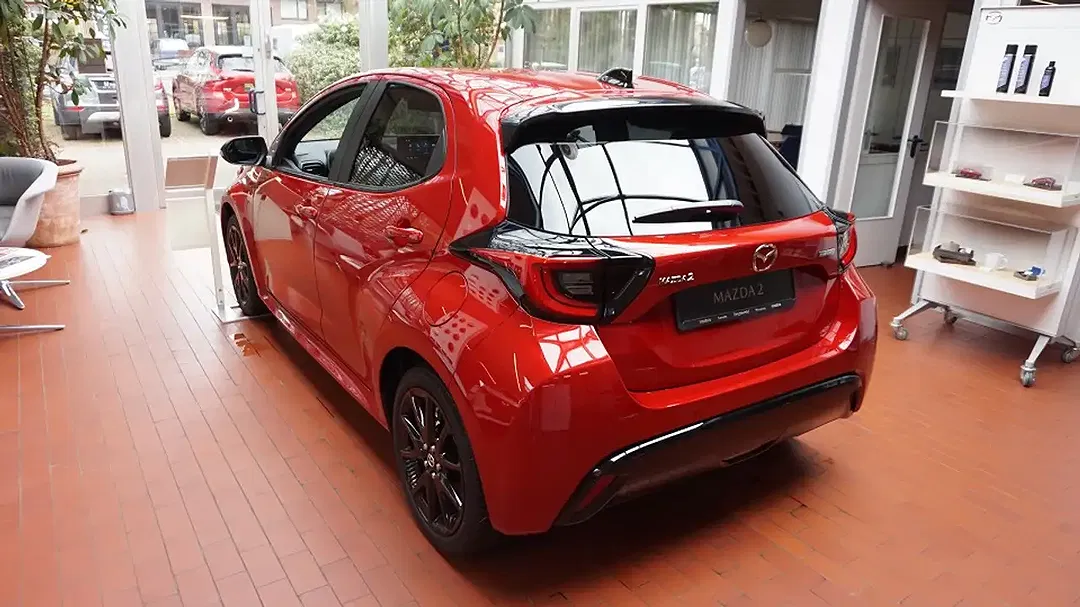 Mazda 2 - Thumbnail 12