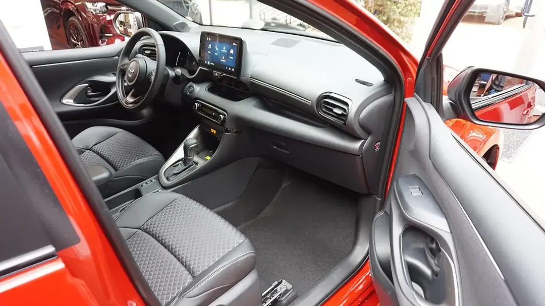 Mazda 2 - Thumbnail 5
