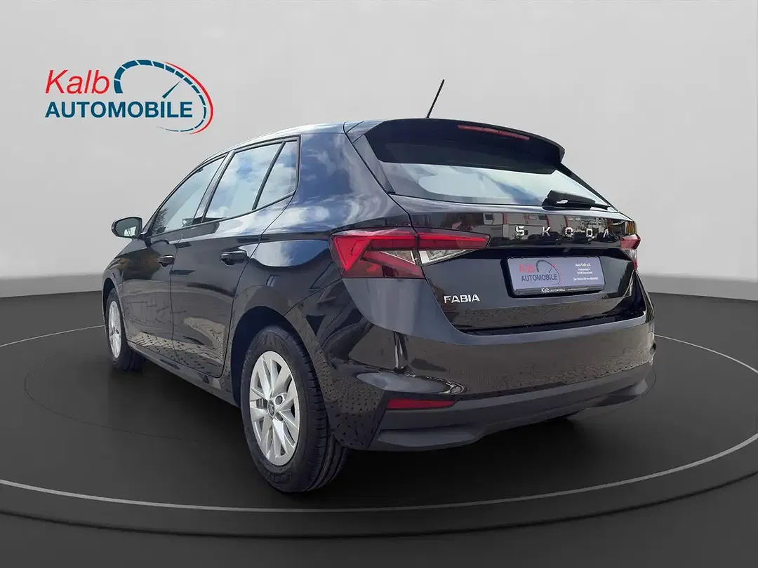 Skoda Fabia - Thumbnail 3