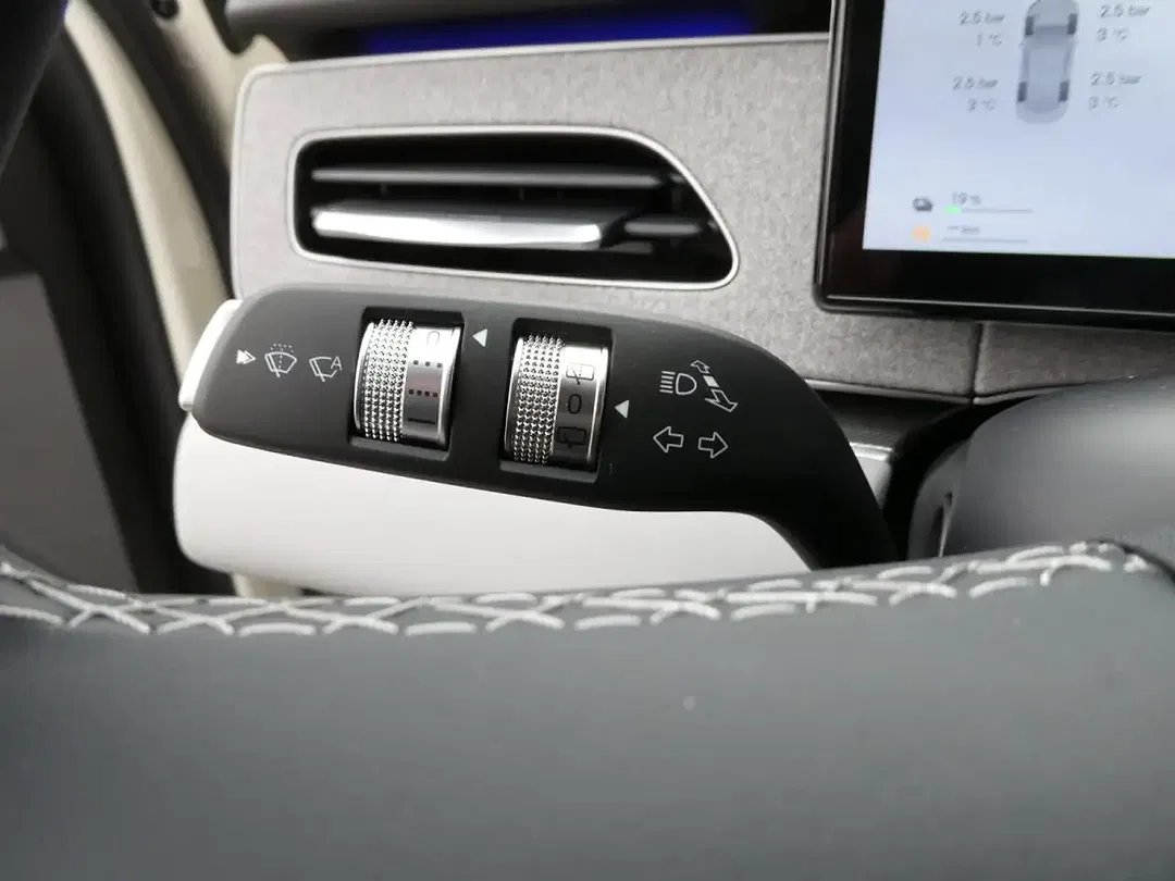 BYD Seal 6 - Thumbnail 21