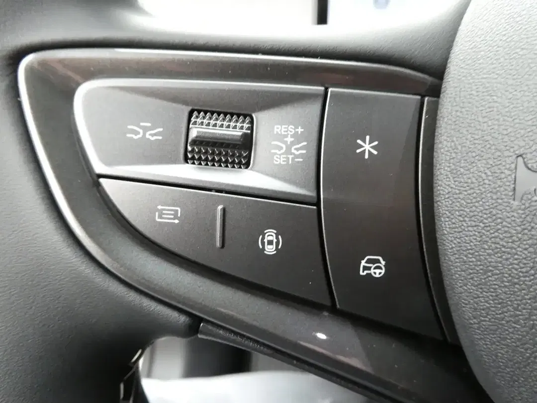 BYD Seal 6 - Thumbnail 23