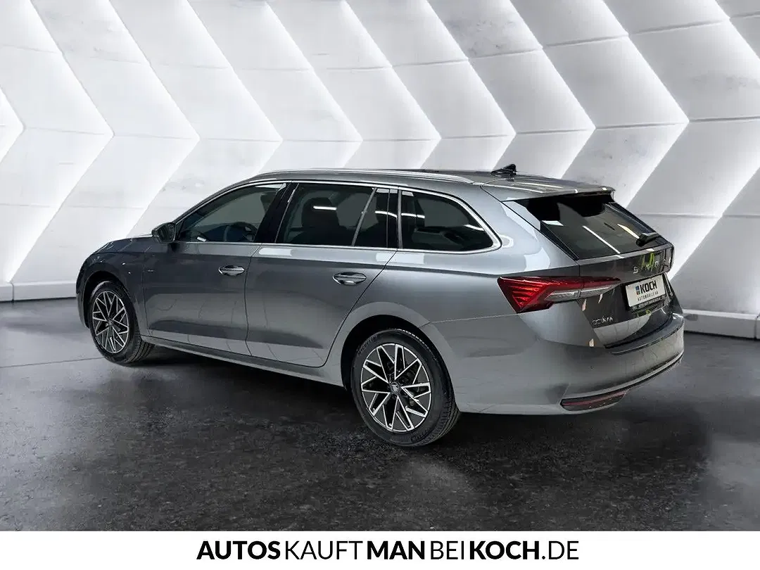 Skoda Octavia - Thumbnail 2