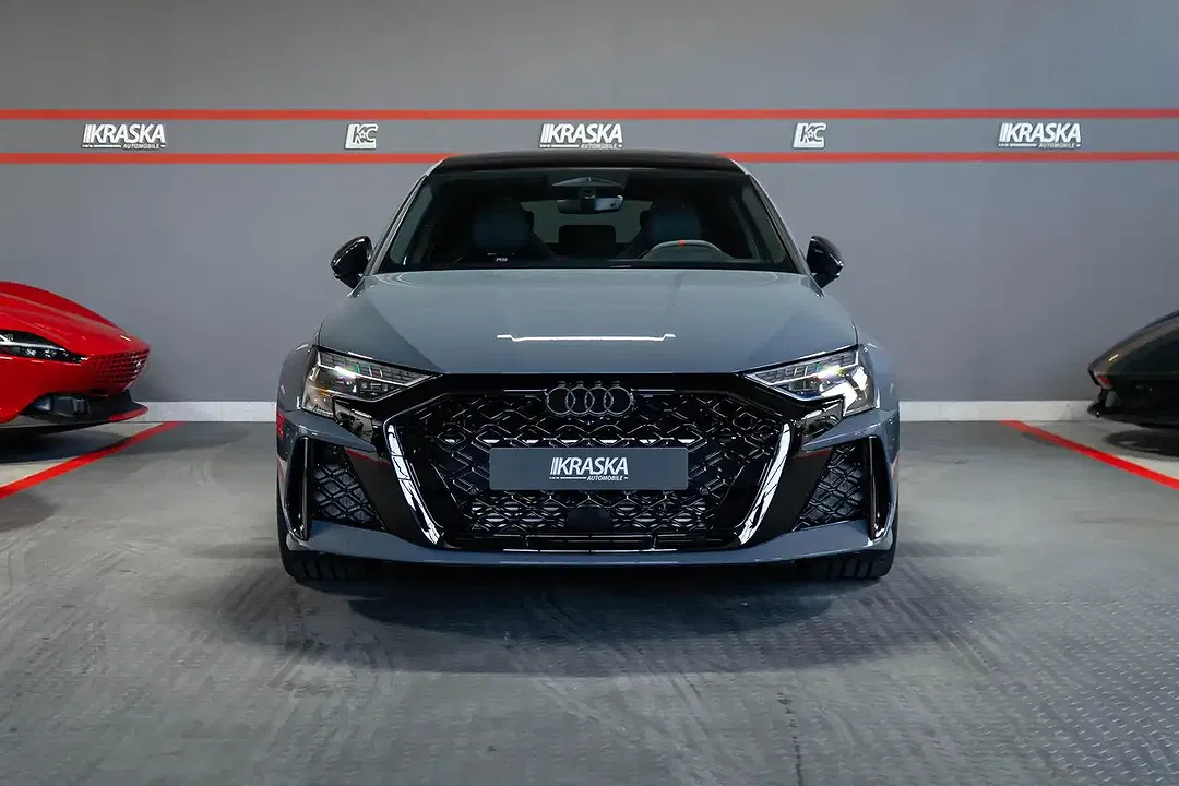 Audi RS3 - Thumbnail 4