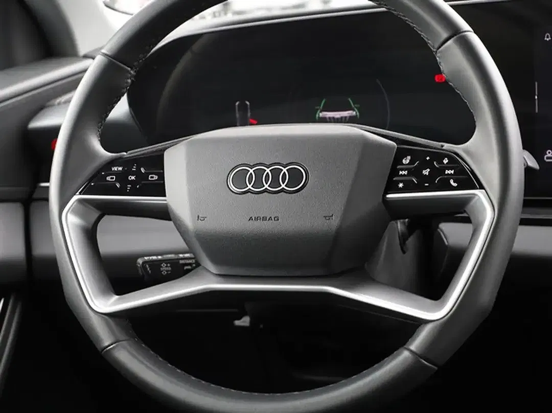 Audi Q6 e-tron - Thumbnail 11
