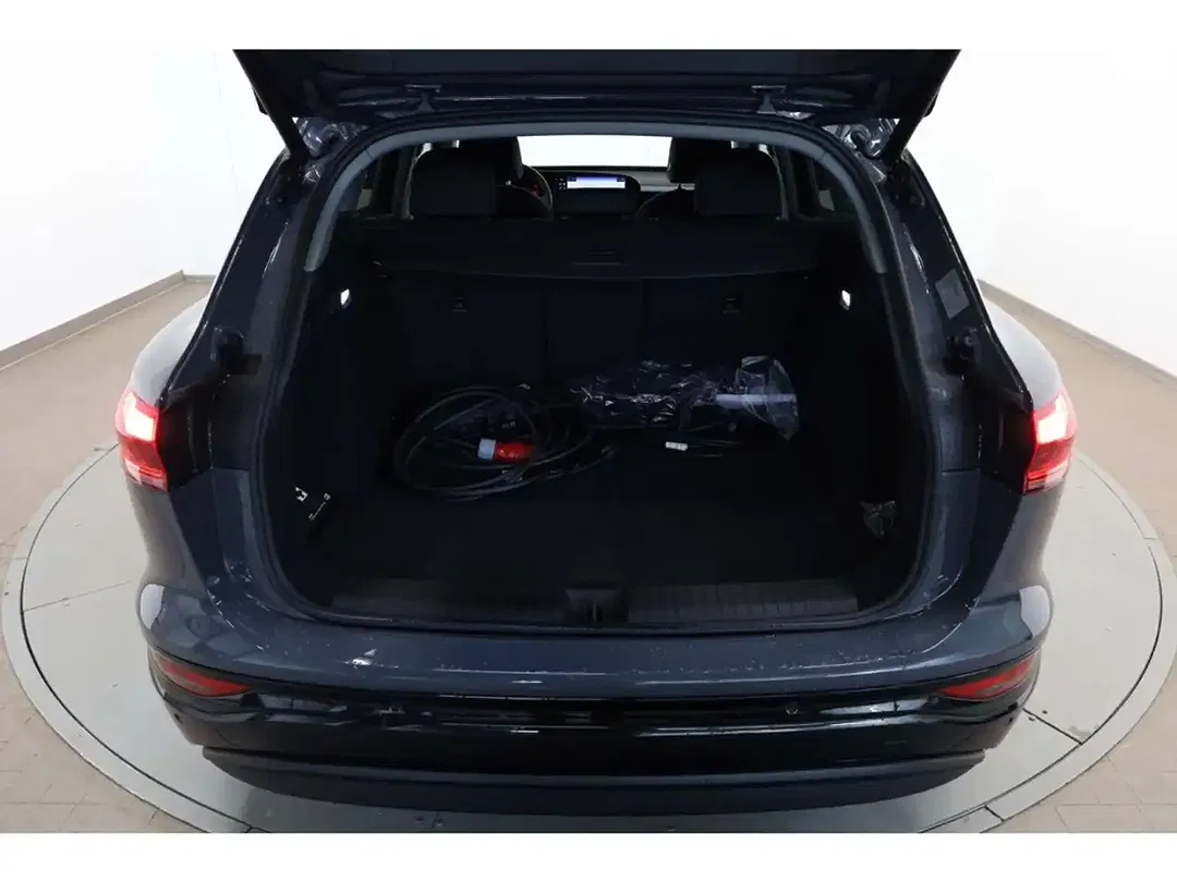 Audi Q6 e-tron - Thumbnail 11