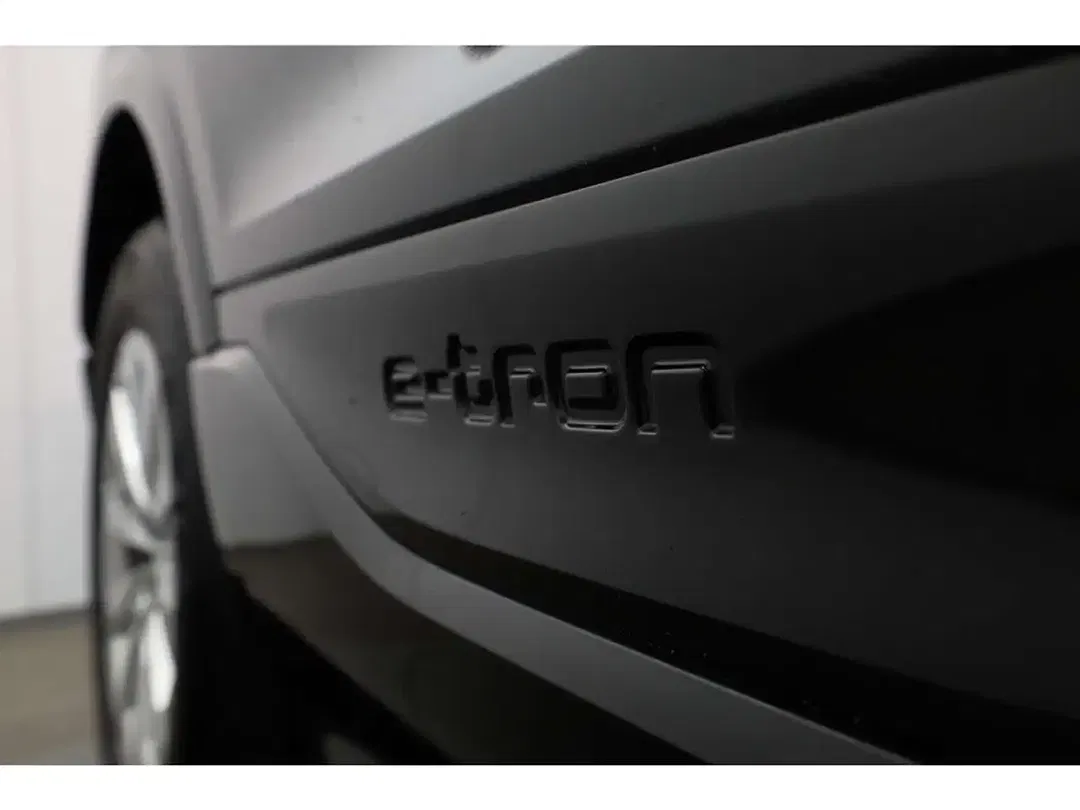Audi Q6 e-tron - Thumbnail 19
