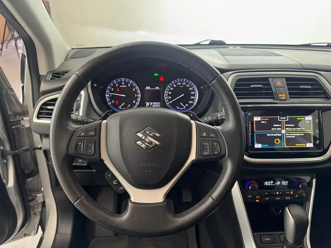 Suzuki S-Cross - Thumbnail 13