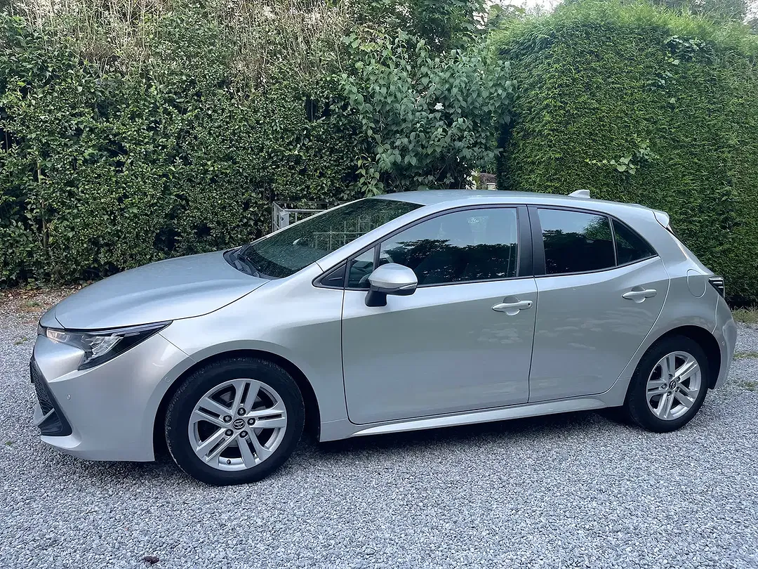 Toyota Corolla - Thumbnail 2