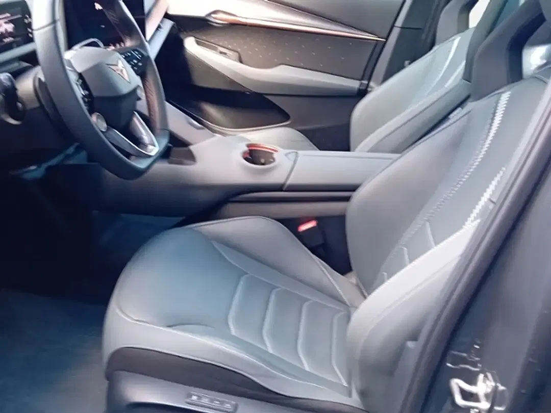 CUPRA Tavascan - Thumbnail 11