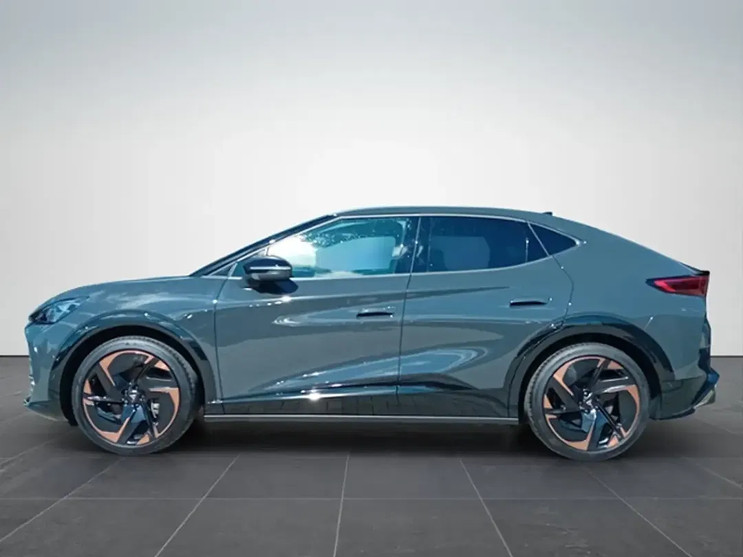 CUPRA Tavascan - Thumbnail 3