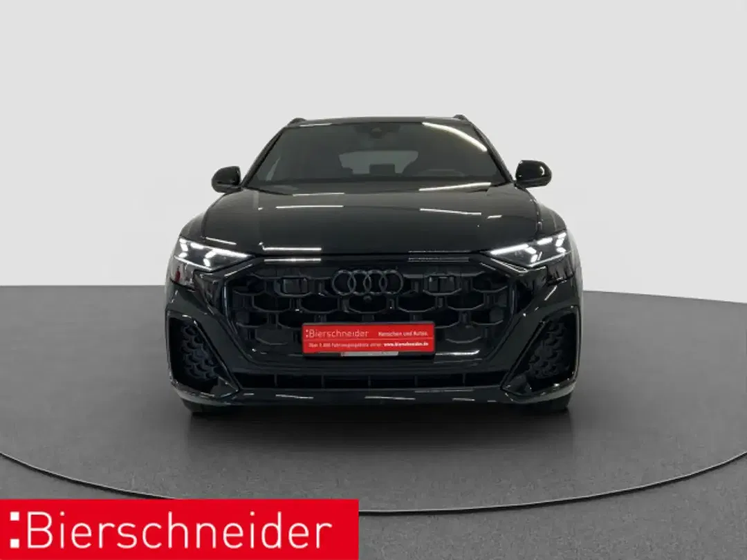 Audi Q8 - Thumbnail 1
