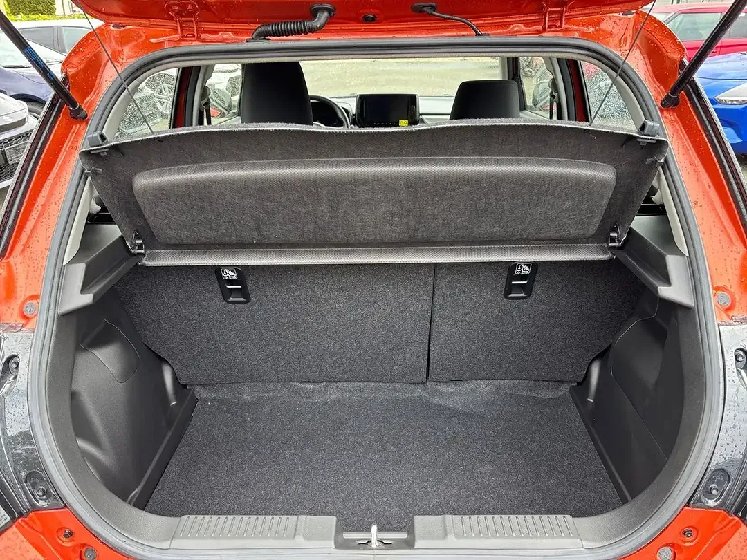 Suzuki Swift - Thumbnail 13