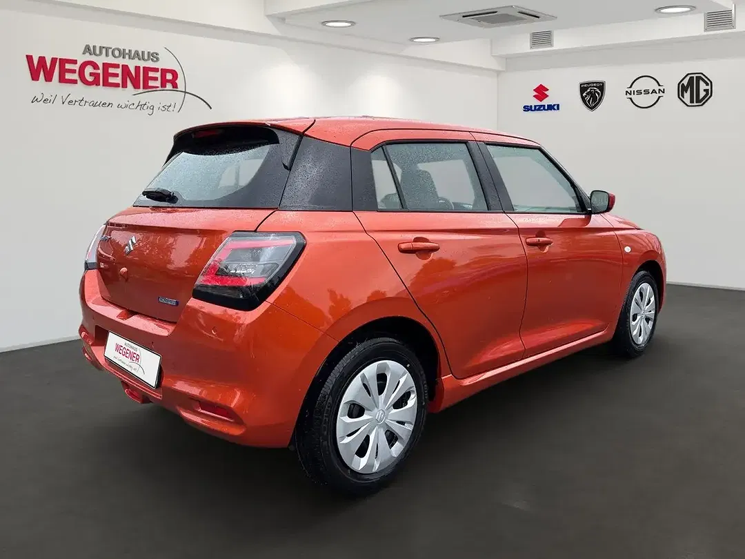 Suzuki Swift - Thumbnail 4