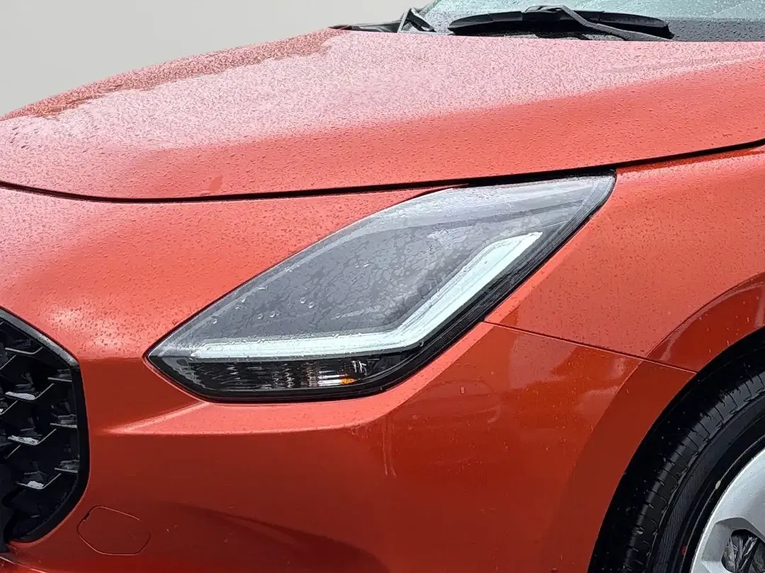 Suzuki Swift - Thumbnail 6