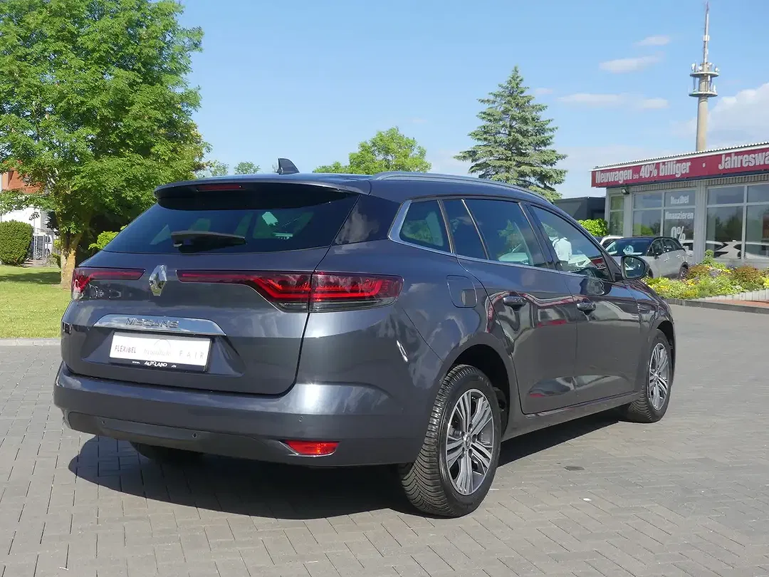 Renault Megane - Thumbnail 4