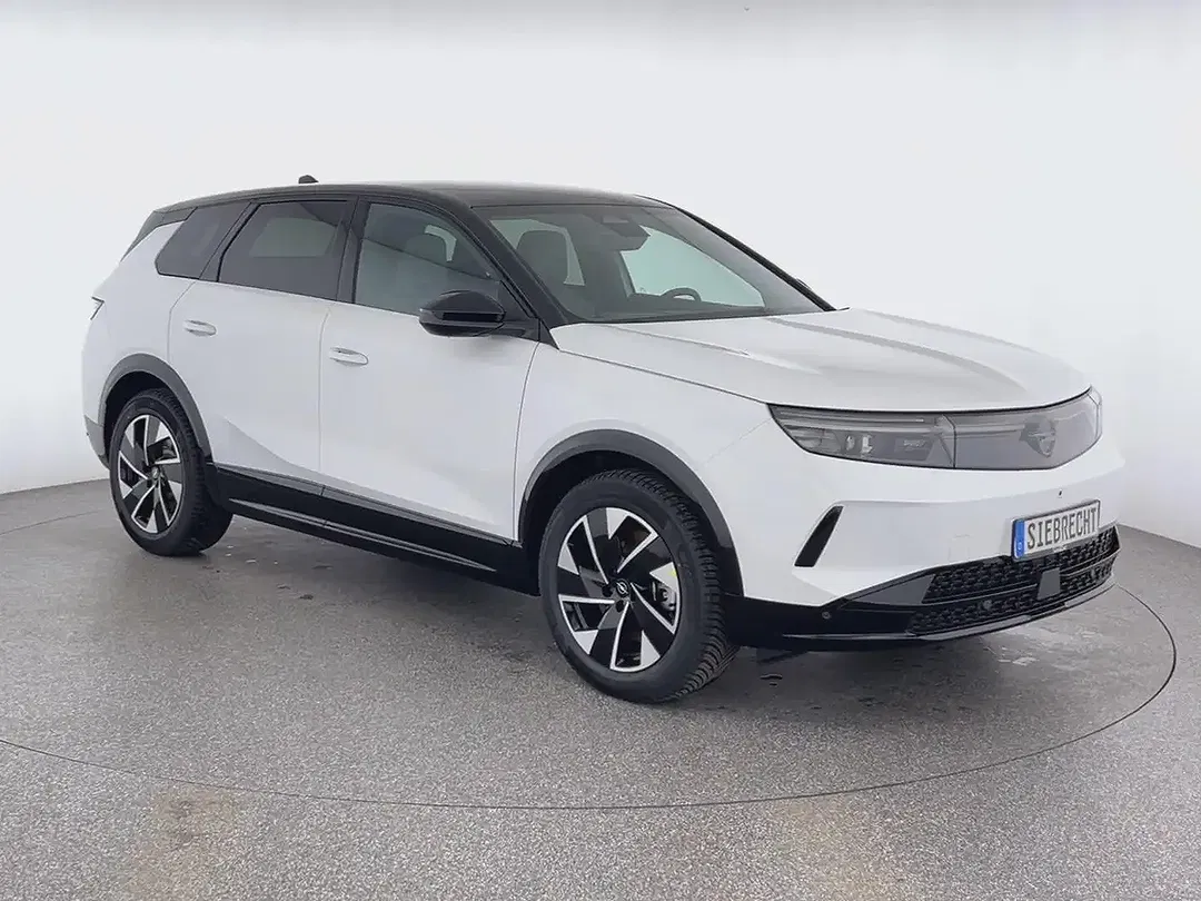 Opel Grandland - Thumbnail 3