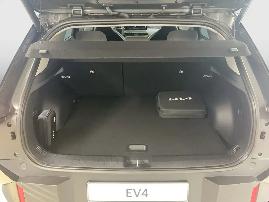 Kia EV4 - Thumbnail 14
