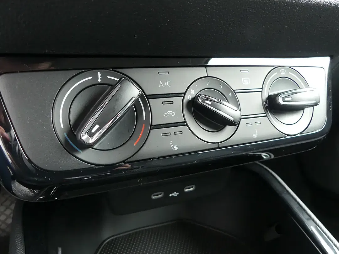 Skoda Fabia - Thumbnail 13