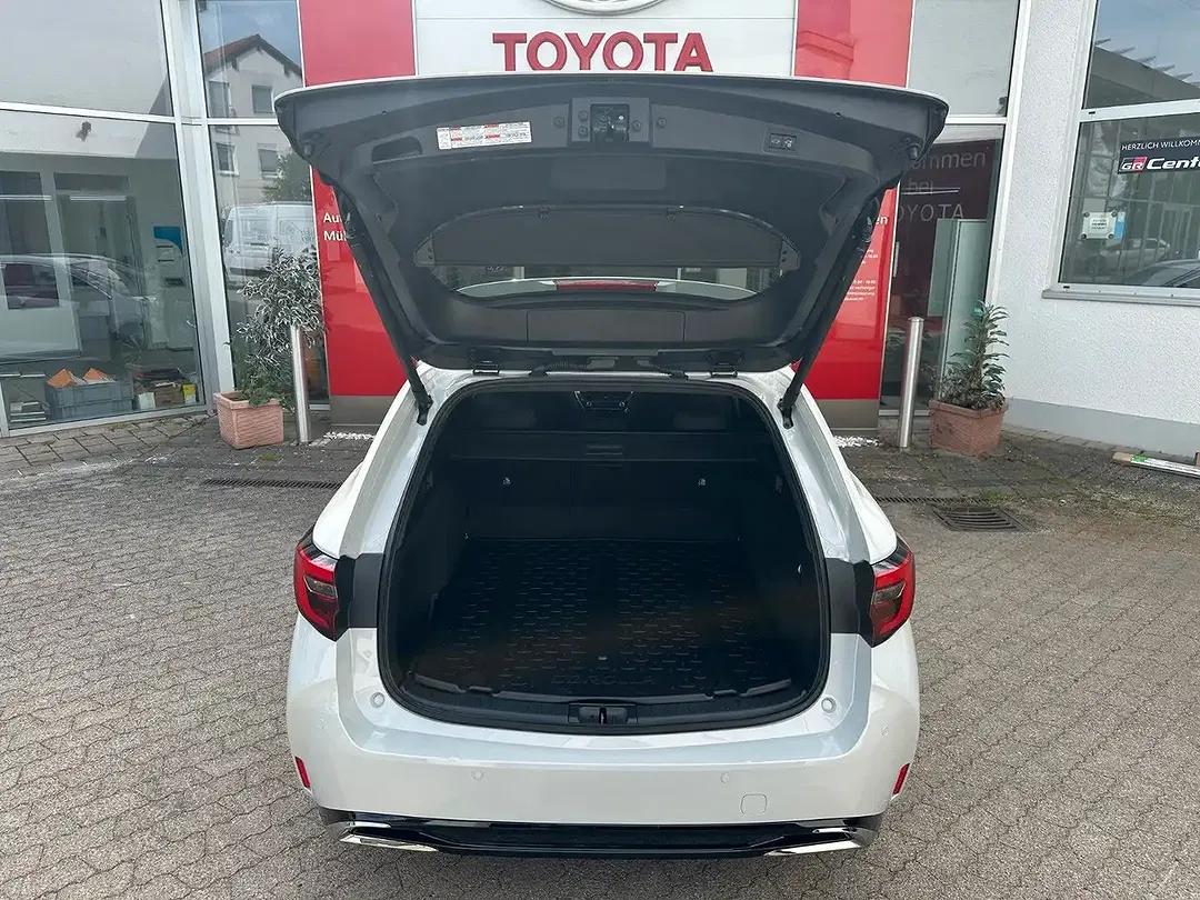 Toyota Corolla - Thumbnail 12