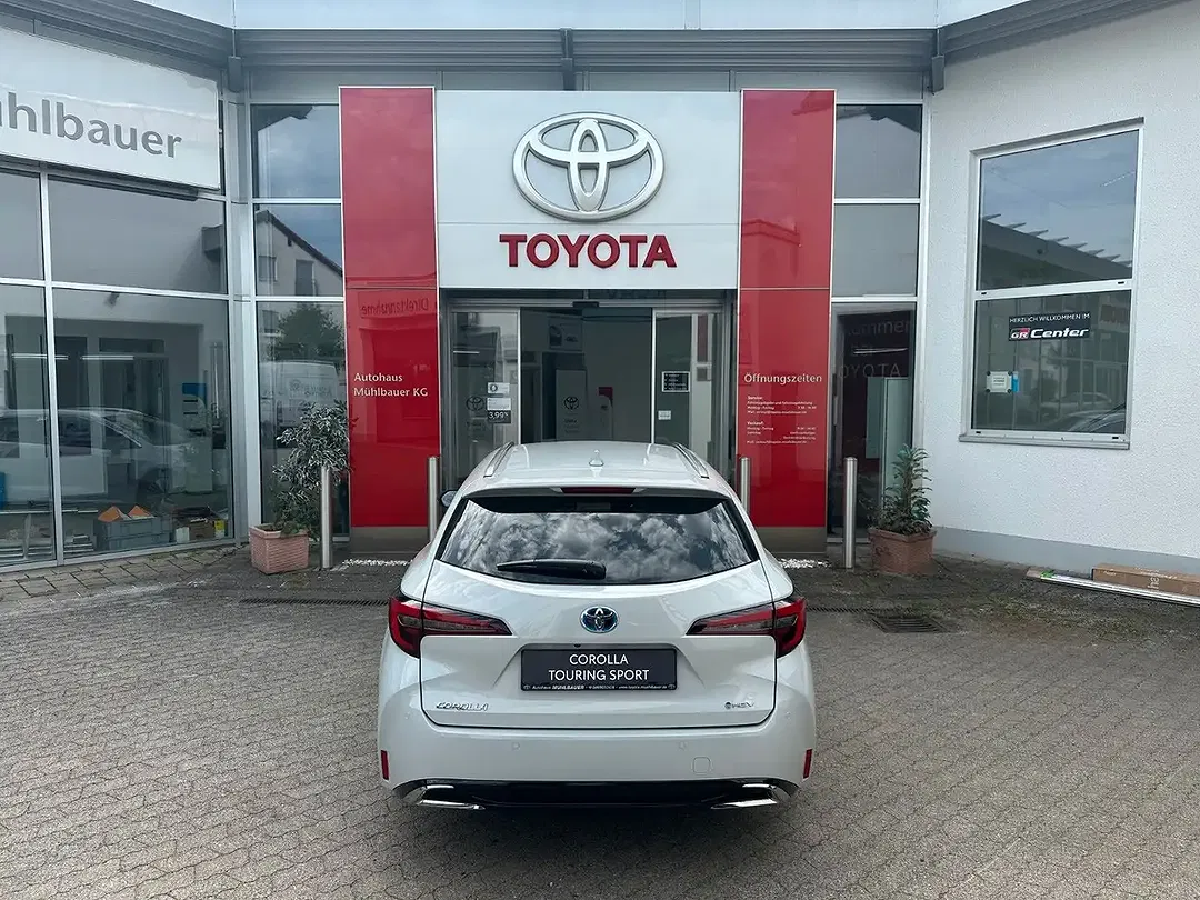 Toyota Corolla - Thumbnail 7