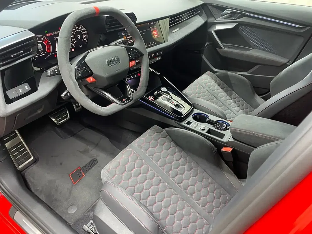 Audi RS3 - Thumbnail 3