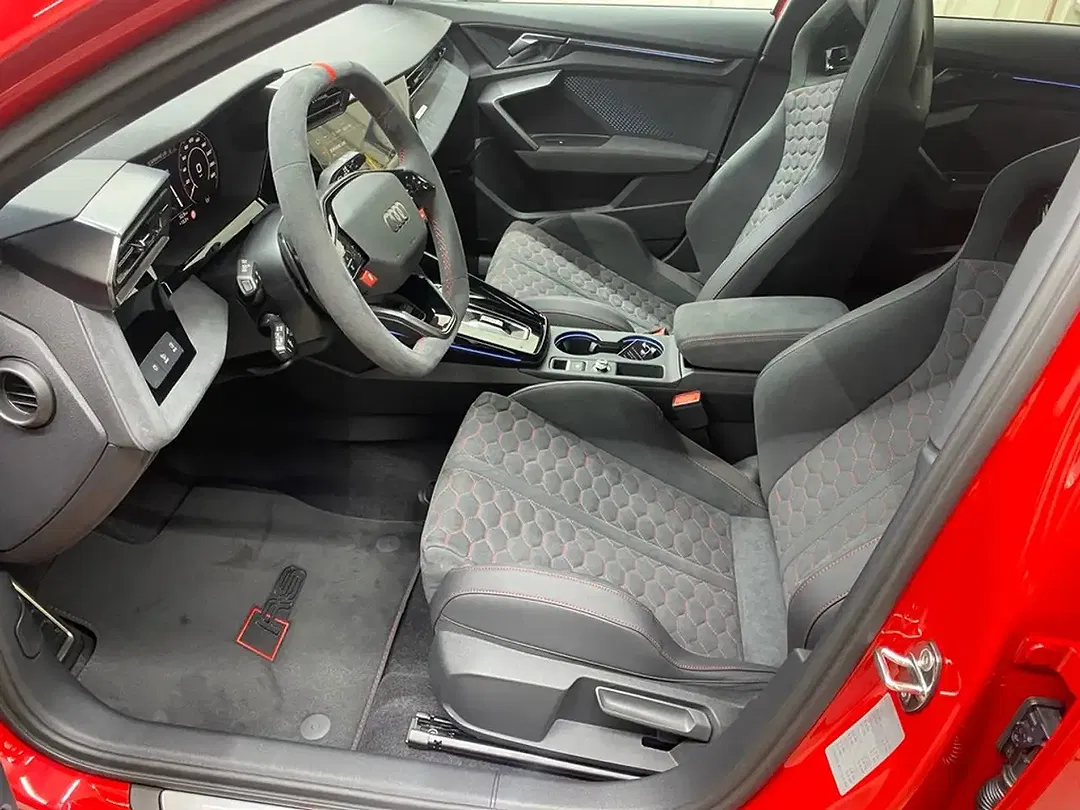Audi RS3 - Thumbnail 4
