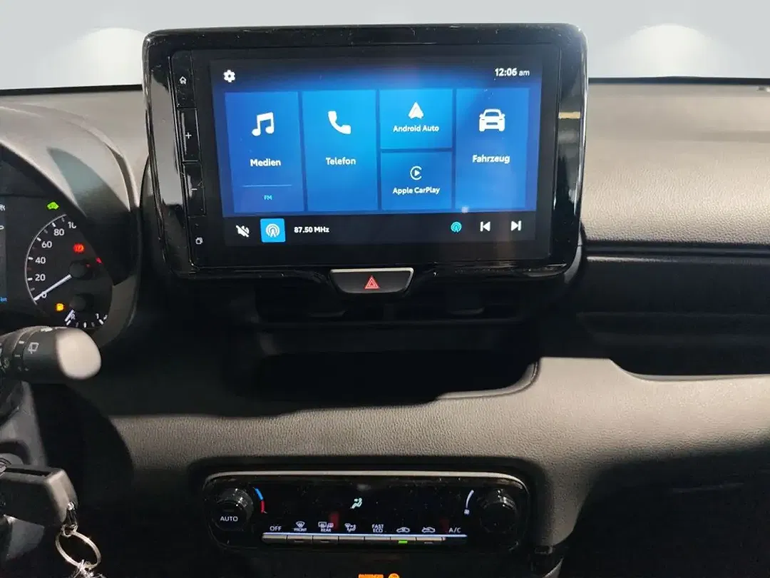 Mazda 2 - Thumbnail 8