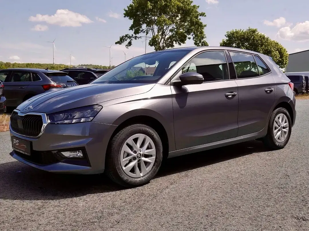 Skoda Fabia - Thumbnail 1