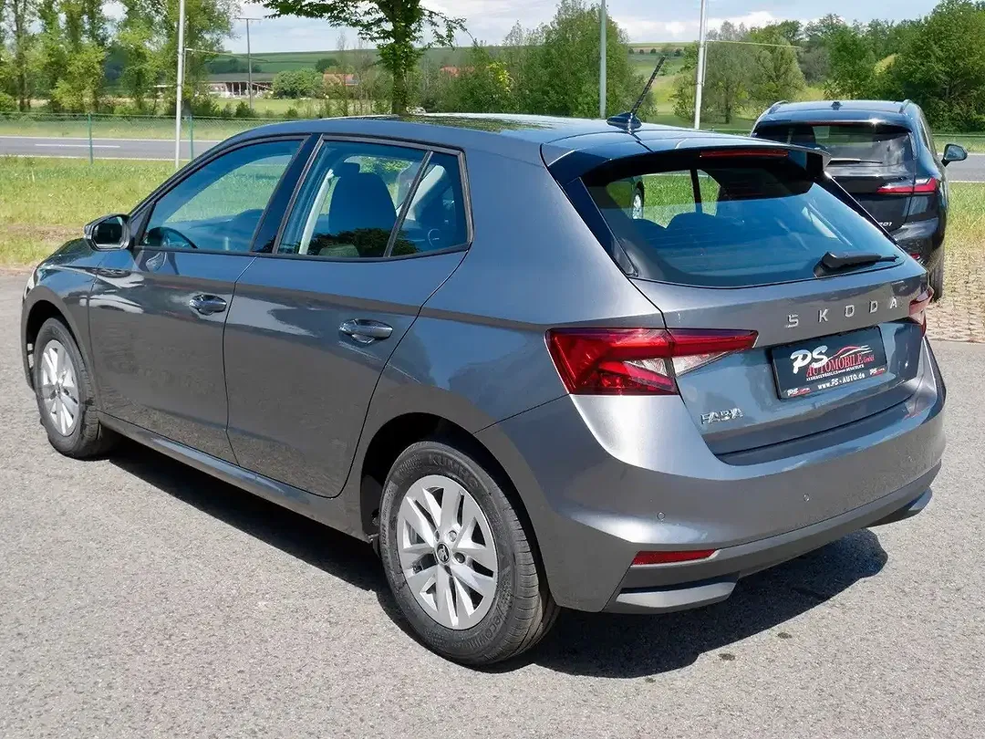 Skoda Fabia - Thumbnail 5