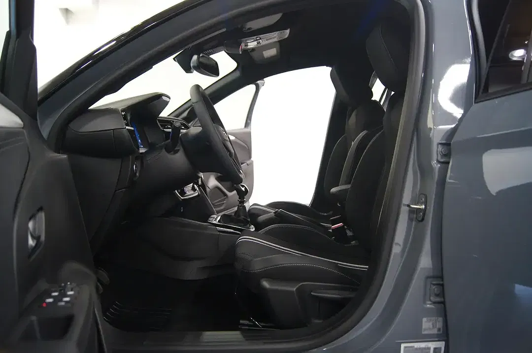 Opel Corsa - Thumbnail 2