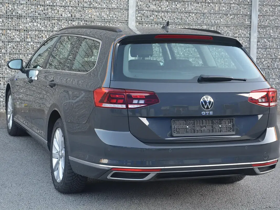 Volkswagen Passat Variant - Thumbnail 14