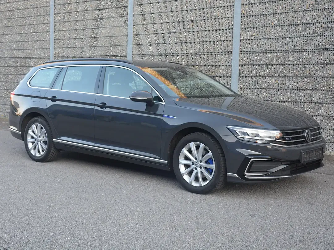 Volkswagen Passat Variant - Thumbnail 2