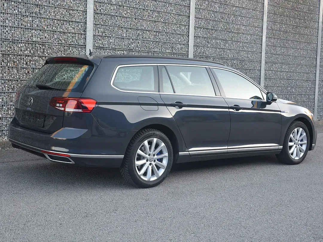 Volkswagen Passat Variant - Thumbnail 5
