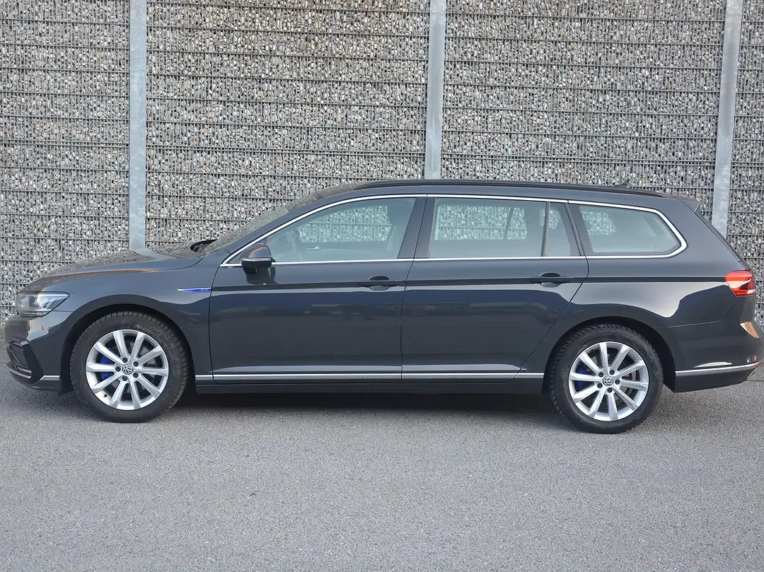 Volkswagen Passat Variant - Thumbnail 7